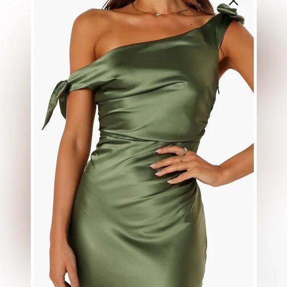 Petal & Pup Olive One-Shoulder Satin Evening Dress - Picture 3 of 16